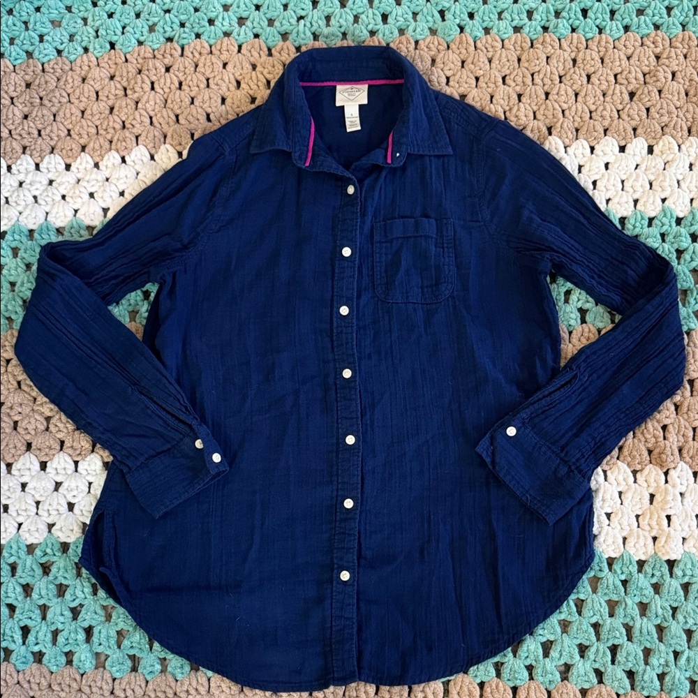 St. John's Bay Dark Blue Casual Textured Button Down Shirt Womans sz Small